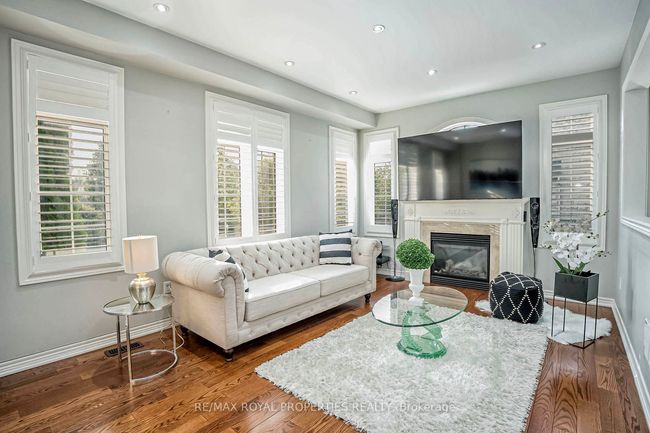 38 Sanders Dr, House other with 4 bedrooms, 4 bathrooms and 2 parking in Markham ON | Image 6