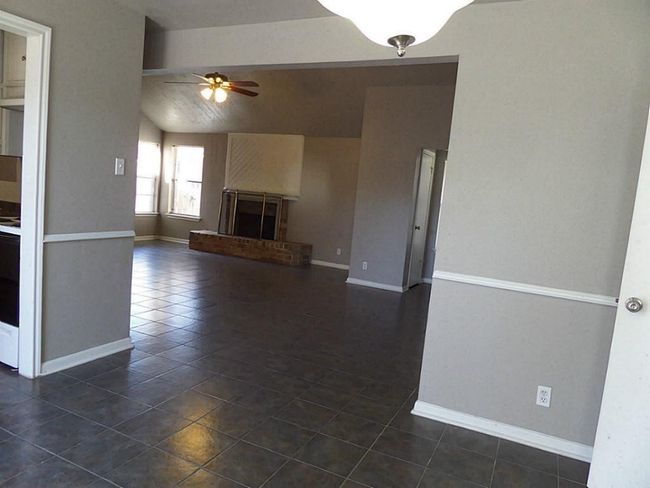 CD - 8915 Emnora Ln, Home with 3 bedrooms, 2 bathrooms and null parking in Houston TX | Image 5