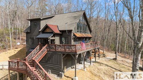 122 Forestdale Dr, Glenville, NC, 28736-0300 | Card Image