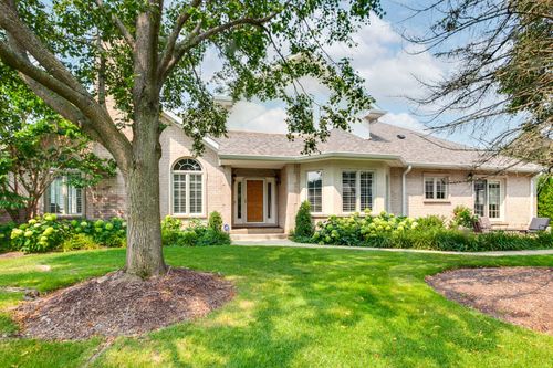 1118 Pine Oaks Cir, Lake Forest, IL, 60045-2688 | Card Image