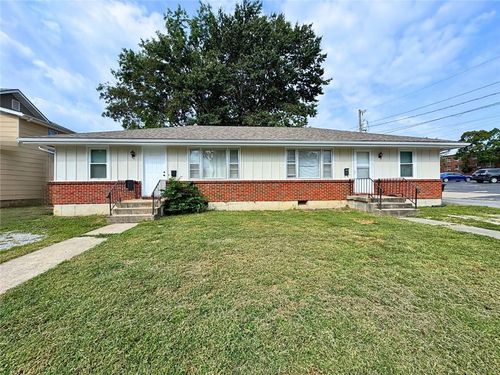 608-606-608 Cleburn St, Warrensburg, MO, 64093-2710 | Card Image