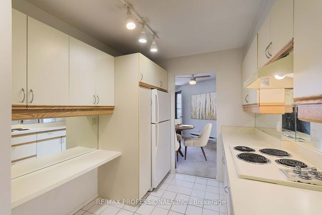 A20 - 284 Mill Rd, Condo with 2 bedrooms, 2 bathrooms and null parking in Toronto ON | Image 15