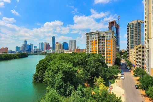 apt-617-54 Rainey St, Austin, TX, 78701-4392 | Card Image