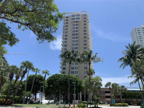 apt-606-770 Claughton Island Dr, Miami, FL, 33131-2625 | Card Image