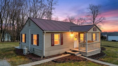 13190 Tarlton Rd, Circleville, OH, 43113-9404 | Card Image