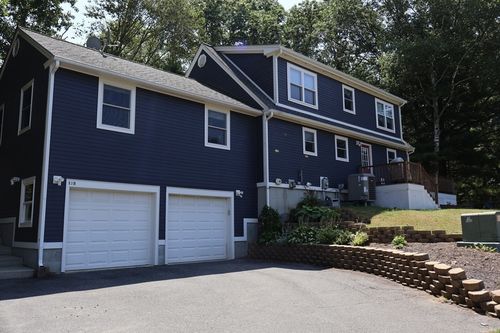 r-12 Foley Dr, Framingham, MA, 01701-4281 | Card Image