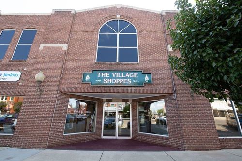 108 E Center St, Ithaca, MI, 48847-1453 | Card Image