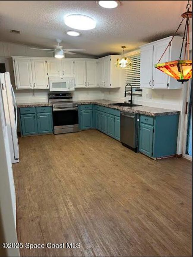 Kitchen | Image 4