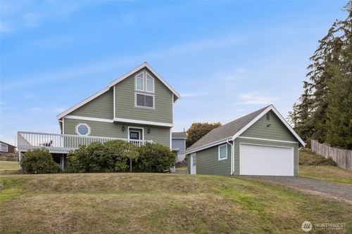 1330 Winston Dr, Freeland, WA, 98249-8739 | Card Image