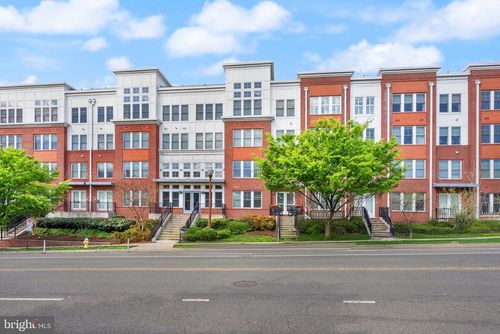 b105-1418 N Rhodes St, ARLINGTON, VA, 22209-2881 | Card Image