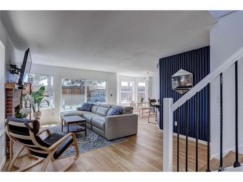 2060 E Phillips Ln, Centennial, CO, 80122-3236 | Card Image