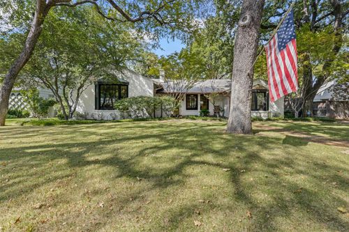 3708 Cresthaven Ter, Fort Worth, TX, 76107-1016 | Card Image