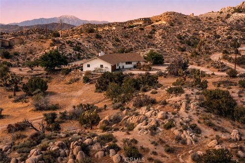 5887 Deerhurst, Yucca Valley, CA, 92284 | Card Image
