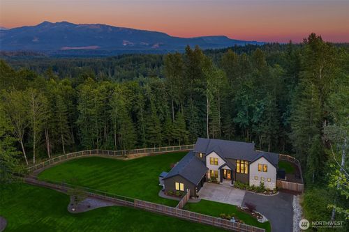 12017 289th Dr Se, Monroe, WA, 98272-7517 | Card Image