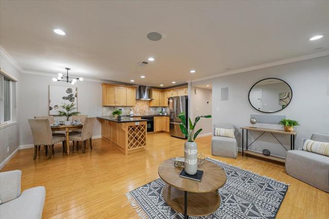 Apricot Ave, Campbell, CA 95008