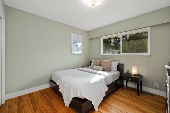 912 Seacrest Crt, House other with 6 bedrooms, 3 bathrooms and 3 parking in Port Moody BC | Image 15