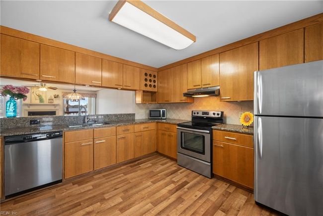 Kitchen | Image 6