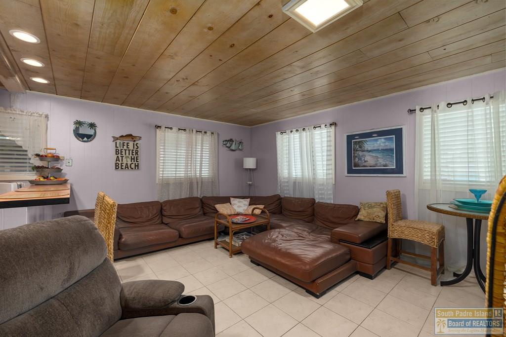 Residential Lease in South Padre Island 5
