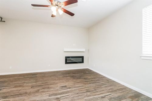 11336 Paradise In Dr, Oklahoma City, OK, 73131-3105 | Card Image