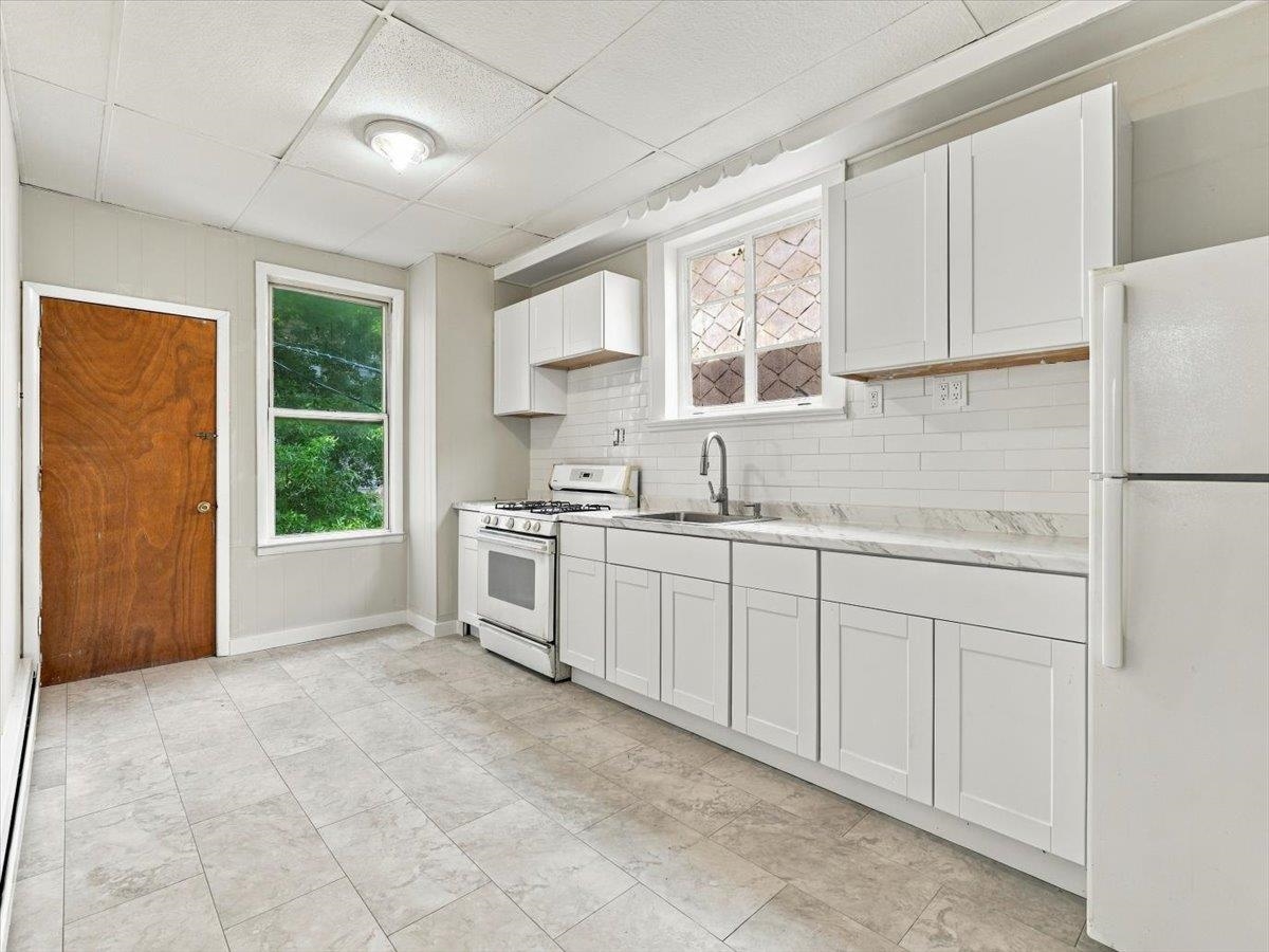Residential Lease in JC, Journal Square 4