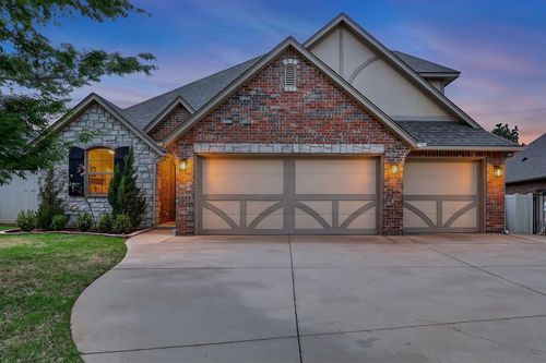 17701 Griffin Gate Dr, Edmond, OK, 73012-9723 | Card Image