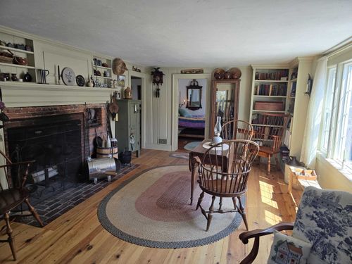 392 High St, Candia, NH, 03034-2752 | Card Image