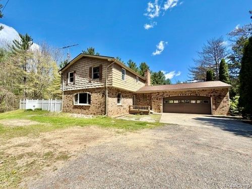 6087 Cyclone Rd, Otter Lake, MI, 48464-9714 | Card Image