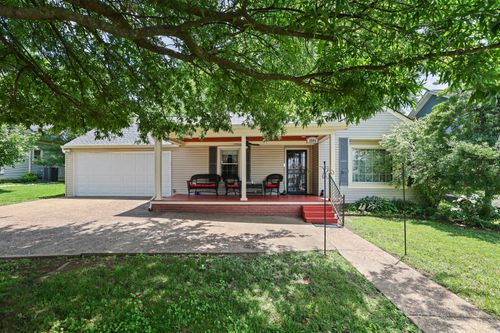 1904 Russell St, Nashville, TN, 37206-2052 | Card Image