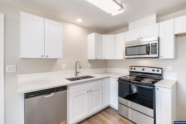 548 Erik Pl, House other with 3 bedrooms, 1 bathrooms and 1 parking in Jefferson OR | Image 13