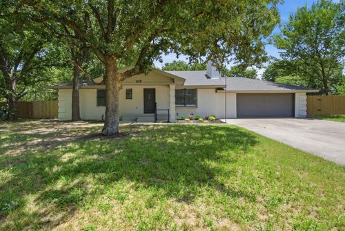 215 Cherry St, Weatherford, TX, 76086-4519 | Card Image