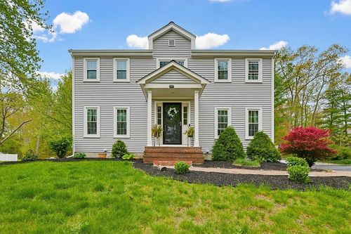35-35 Millbrook Dr, Rockland, MA, 02370-2788 | Card Image