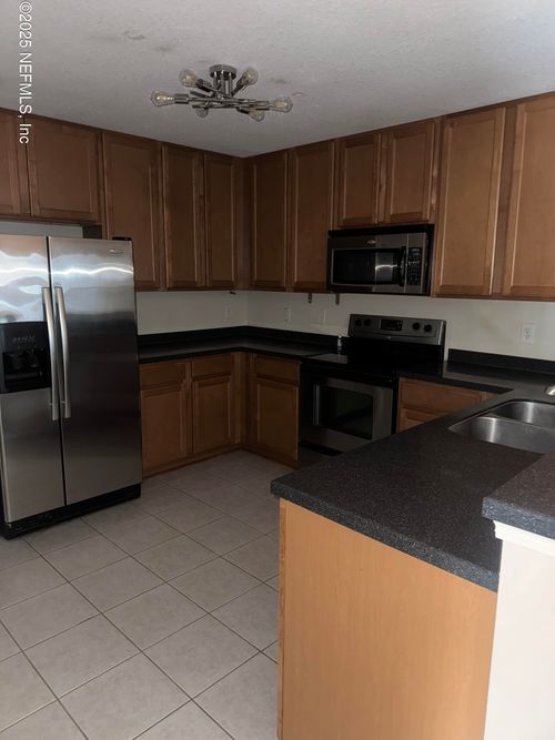 105-7067 Deer Lodge Cir, Jacksonville, FL, 32256-8510 | Card Image