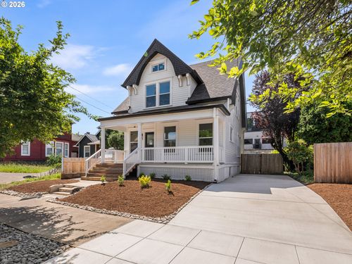 3818 Se Morrison St, Portland, OR, 97214-3230 | Card Image