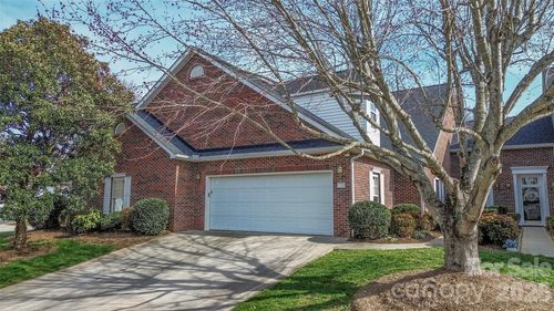 1365 Royalty Cir, Statesville, NC, 28625-8230 | Card Image