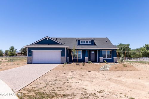 2520 Connor Ave, Chino Valley, AZ, 86323-8244 | Card Image