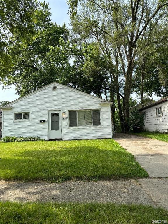 Phyllis St, Wayne, MI 48184