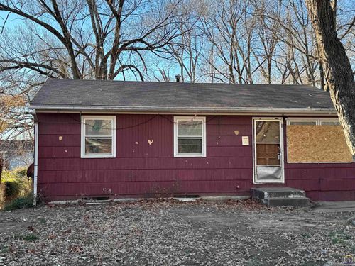 3623 Se Truman Ct, Topeka, KS, 66605-2970 | Card Image