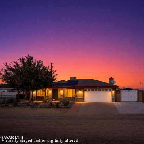 7851 Greenwood Ave, California City, CA, 93505-2579 | Card Image