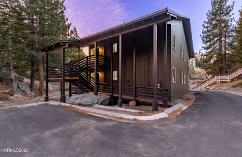 unit-b-307 Galaxy Lane, Stateline, NV, 89449 | Card Image