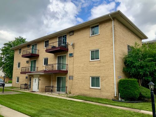 17760 Rosewood Dr, Lansing, IL, 60438-1748 | Card Image