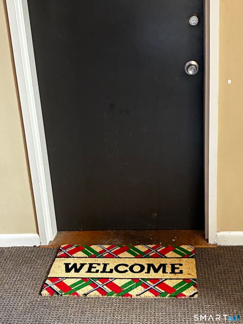 unit-201-175 Mill Pond Rd, Hamden, CT, 06514-1717 | Card Image