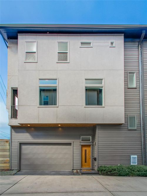 4311 Marina St, Houston, TX, 77007-2318 | Card Image