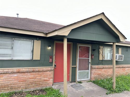 apt-3-8010 Roswell St, Houston, TX, 77022-3282 | Card Image