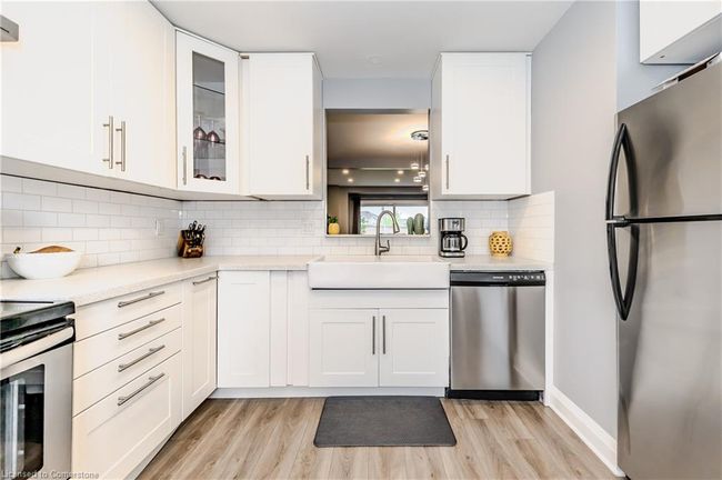 34 - 26 Poplar Dr, Townhouse with 3 bedrooms, 1 bathrooms and 1 parking in Cambridge ON | Image 12