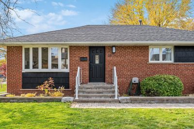 20 Suburban Dr, House other with 3 bedrooms, 2 bathrooms and 6 parking in Mississauga ON | Image 3