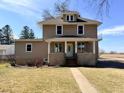 211 N Grove St, Okabena, MN, 56161-4015 | Card Image