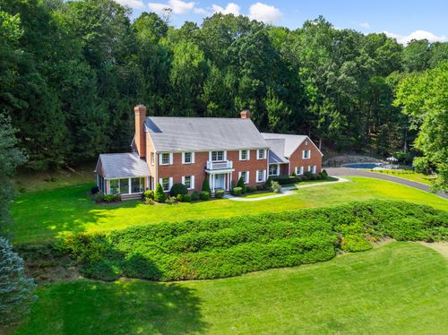 650 Laurel Rd, New Canaan, CT, 06840-2718 | Card Image
