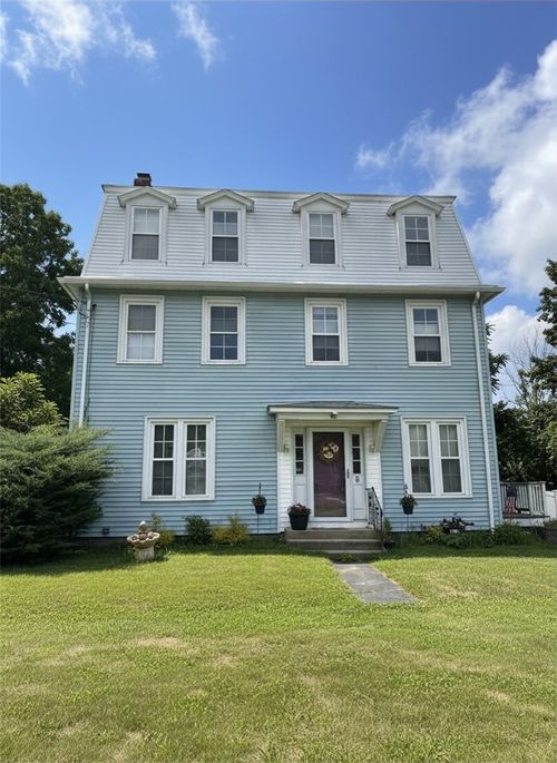 681 Putnam Pike, Greenville, RI, 02828-3401 | Card Image