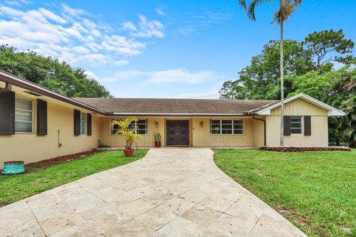 4529 Square Lake Dr, Palm Beach Gardens, FL, 33418-6162 | Card Image