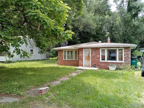 2716 Trendley Ave, East Saint Louis, IL, 62207-1745 | Card Image